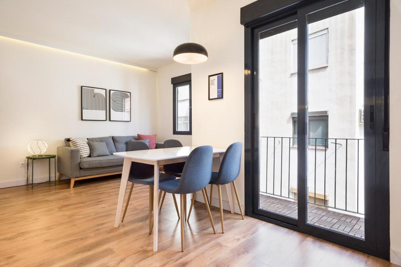 Urban Chill Apartments By Olala Homes L'Hospitalet de Llobregat Exterior foto